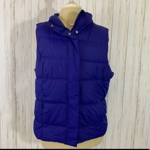 Gap puffer vest